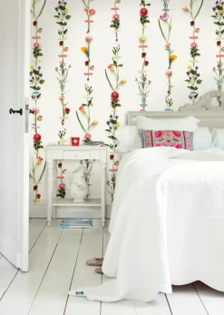 Brewster Flower Garland Wallpaper Mural> Contemporary & Modern